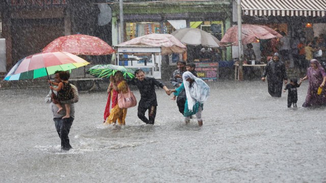 আরও এক সপ্তাহ বৃষ্টি হতে পারে দেশের বিভিন্ন স্থানে